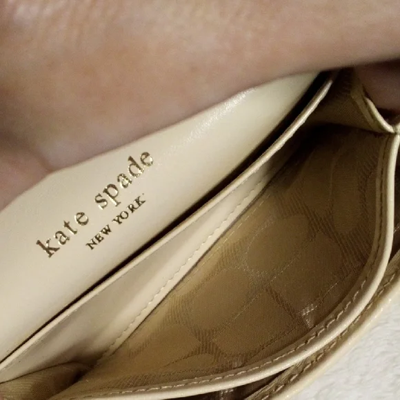 KATE SPADE RARE YELLOW GORGEOUS WALLET LIKE NEW NO CALL OUTS & RARE!! - Picture 8 of 12
